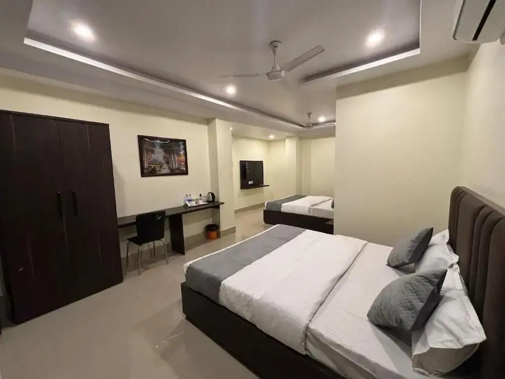 Hotel Asian Openbill