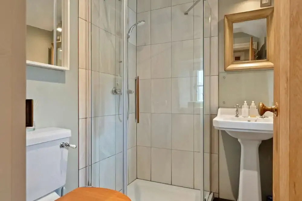 Country House Near Mawgan Porth, No Deposit