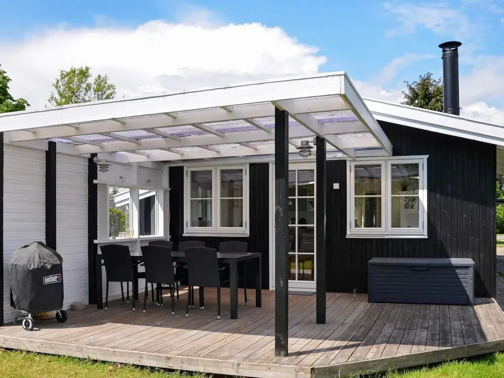 Picturesque Holiday Home in Falster near Sea