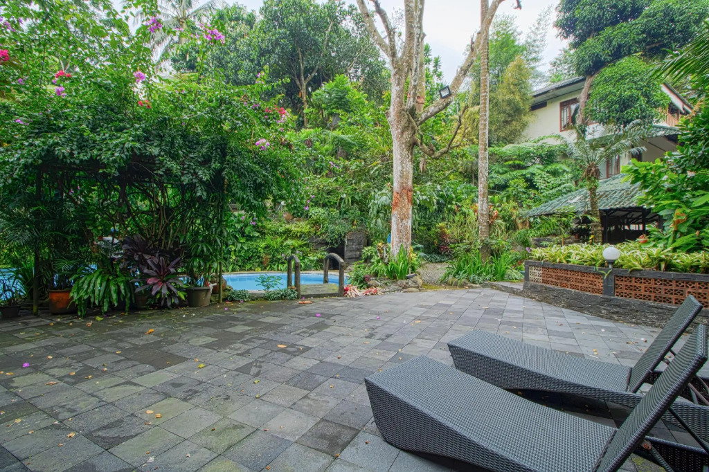 GG. House - Happy Valley