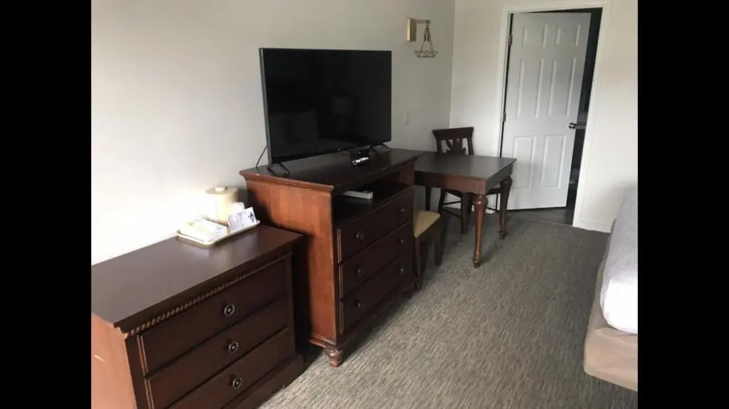 Chincoteague Inn