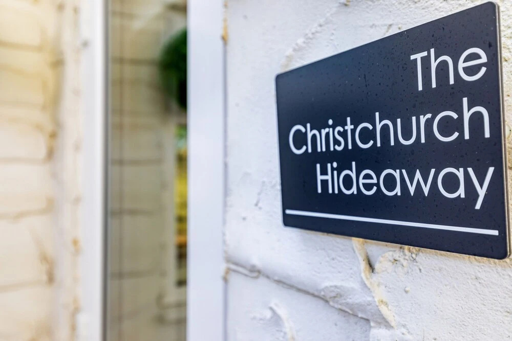 The Christchurch Hideaway, Hot Tub , 2 Bedrooms