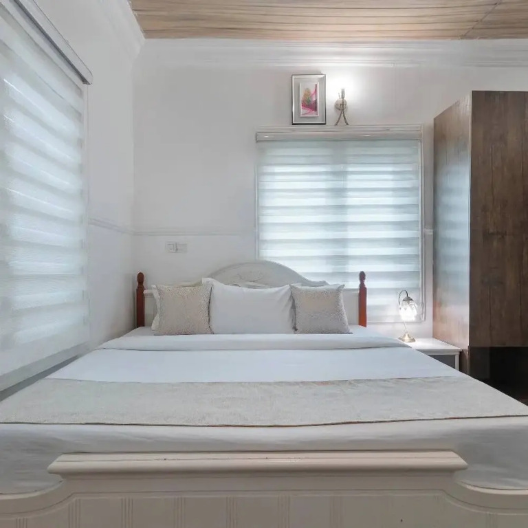 The Breeze Apartment