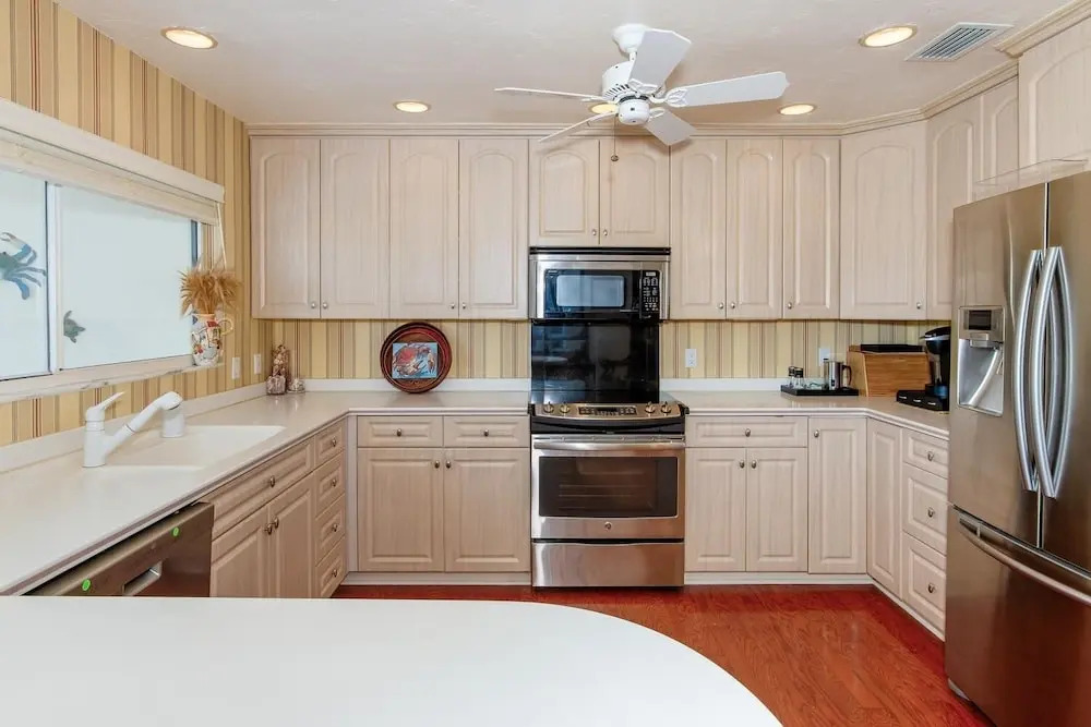 Sandcastle - Pool Home In The Dunes With Lake View! 3 Bedroom Home