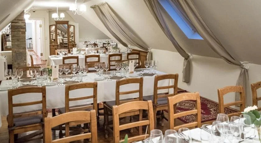 Rókusfalvy Borhotel és Fogadó