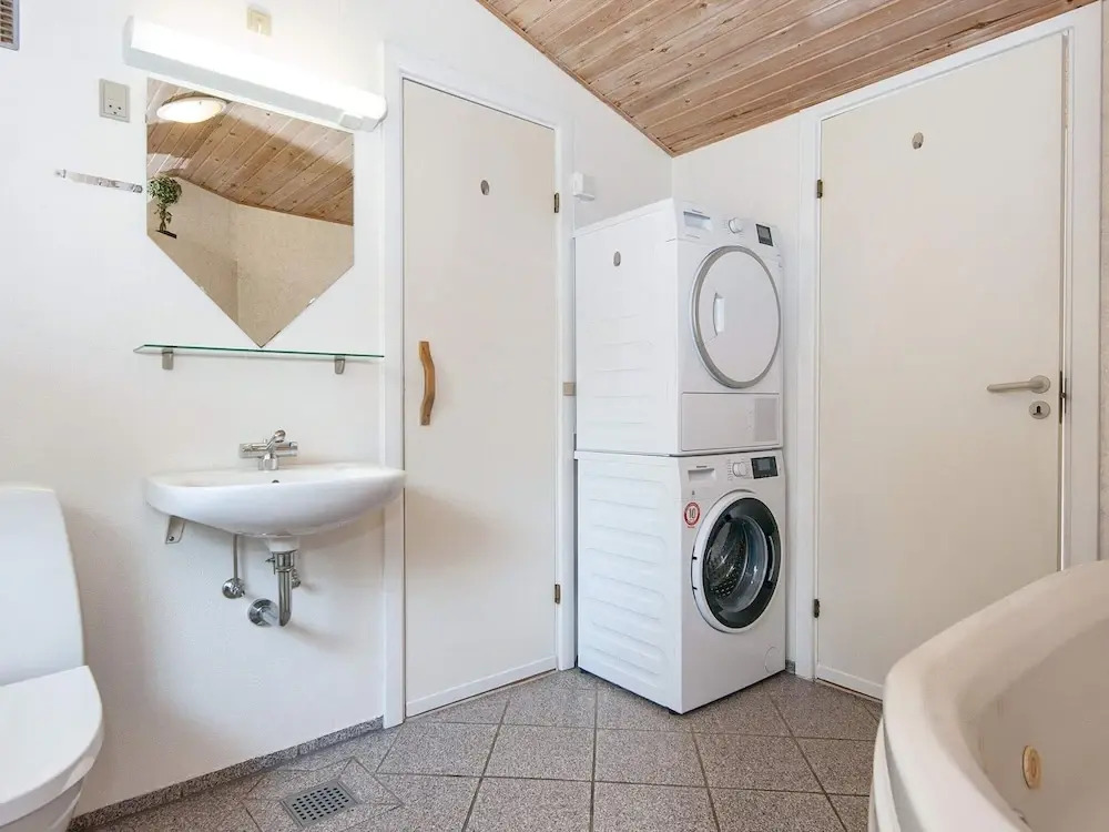 8 person holiday home in Ringkøbing