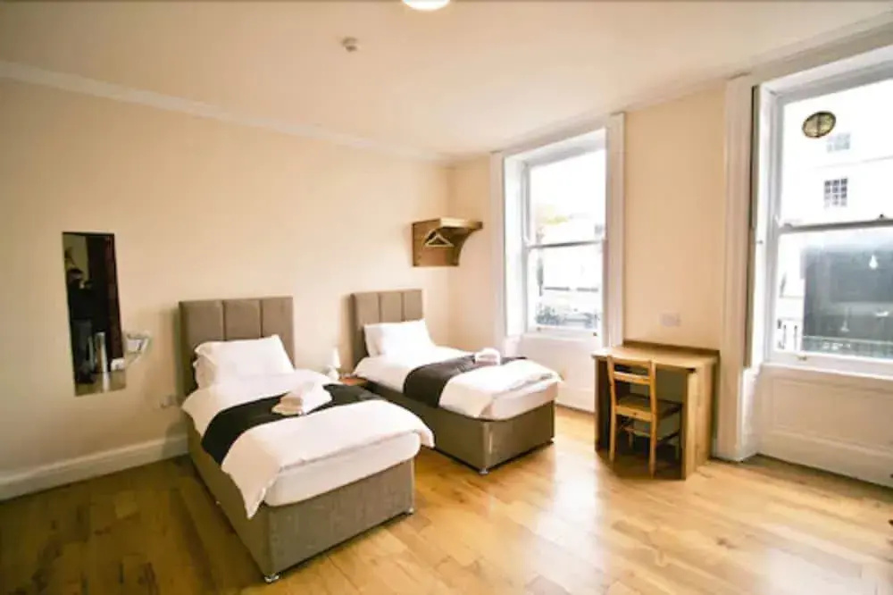 Central Studios Gloucester Place by Roomsbooked