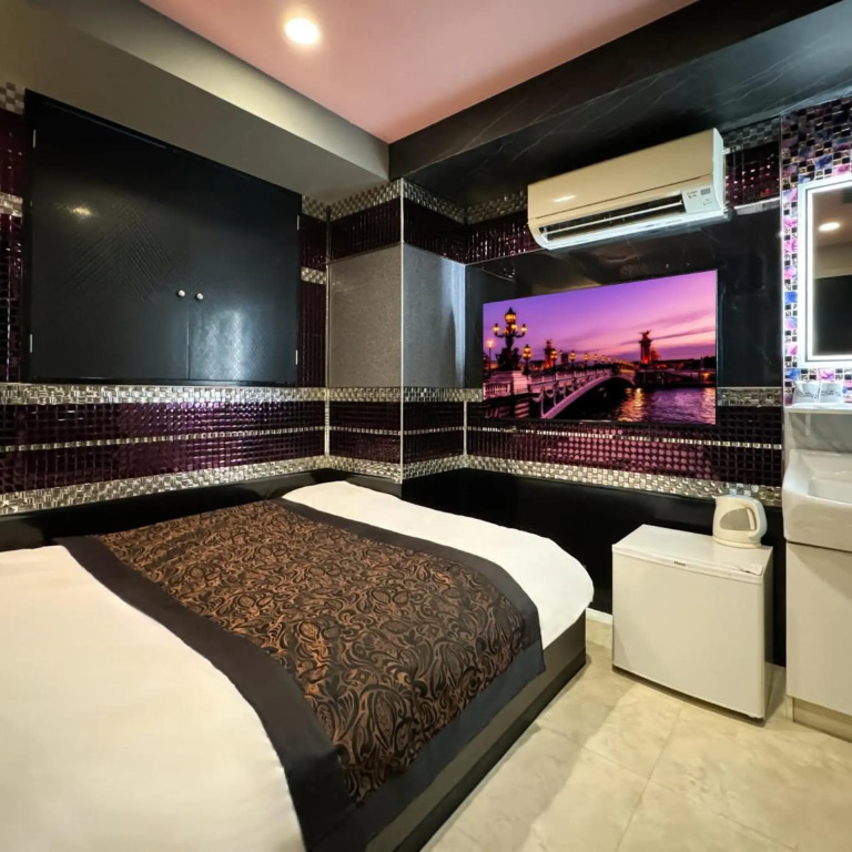 Hotel Amethyst