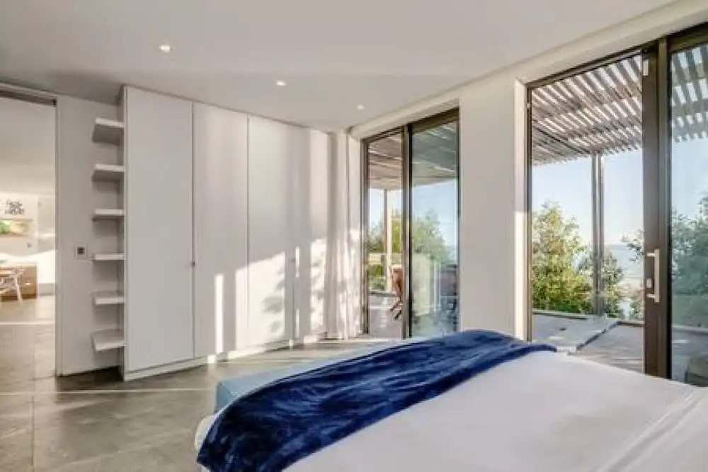 Unique Camps Bay Apartment w Private Pool Coral Sea