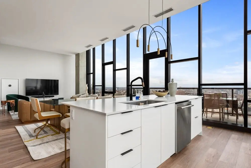 Group Escape 2 Luxury 3BR Penthouses