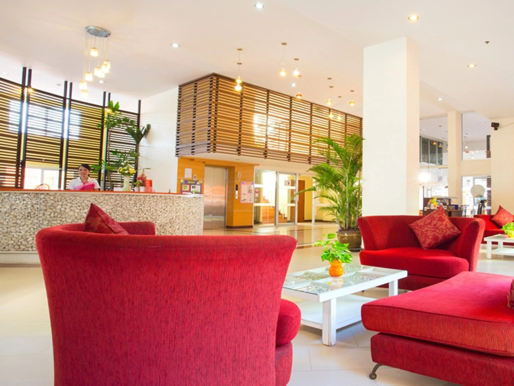 Eastiny Plaza Hotel