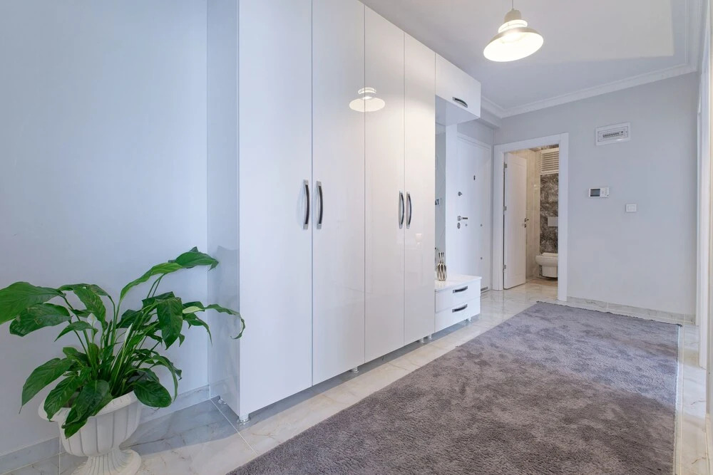 Stunning Gorgeous 2 BR near Golden Horn