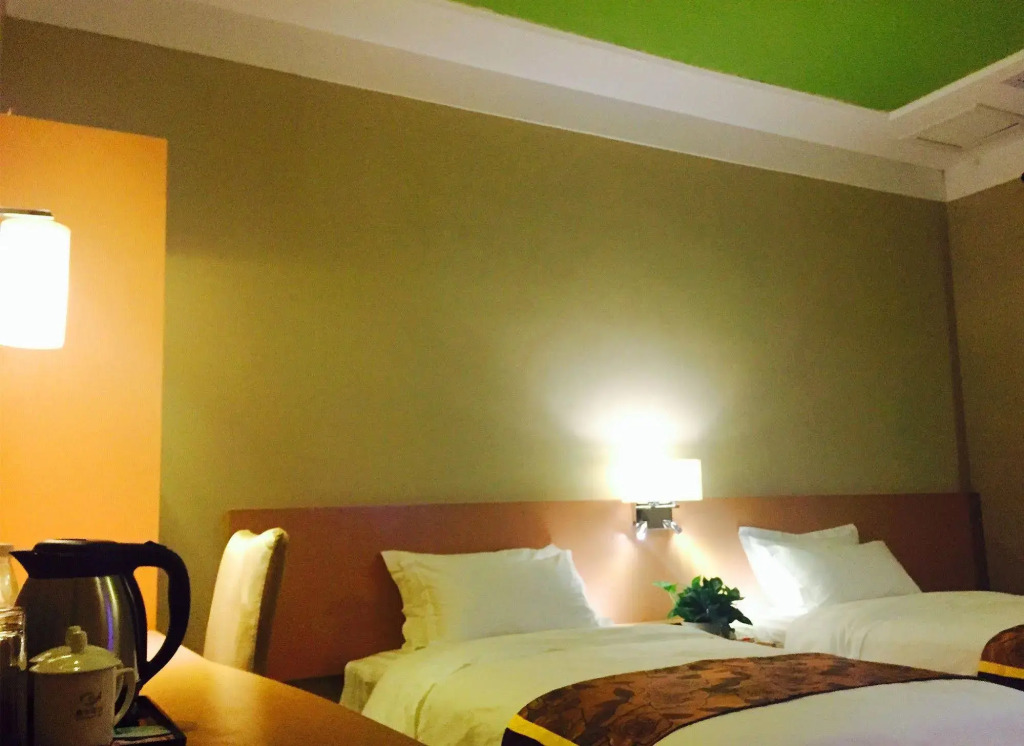 Cheng Yue Selected Hotel Guangzhou Junye Nangang Branch