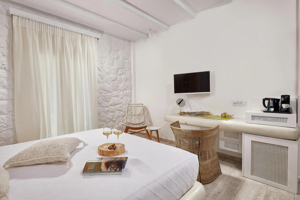 Petri Suites