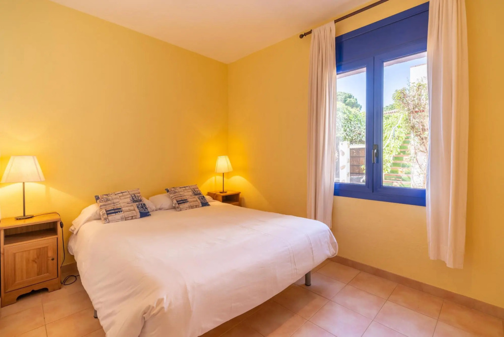 Sol in L'Escala with 4 bedrooms and 3 bathrooms