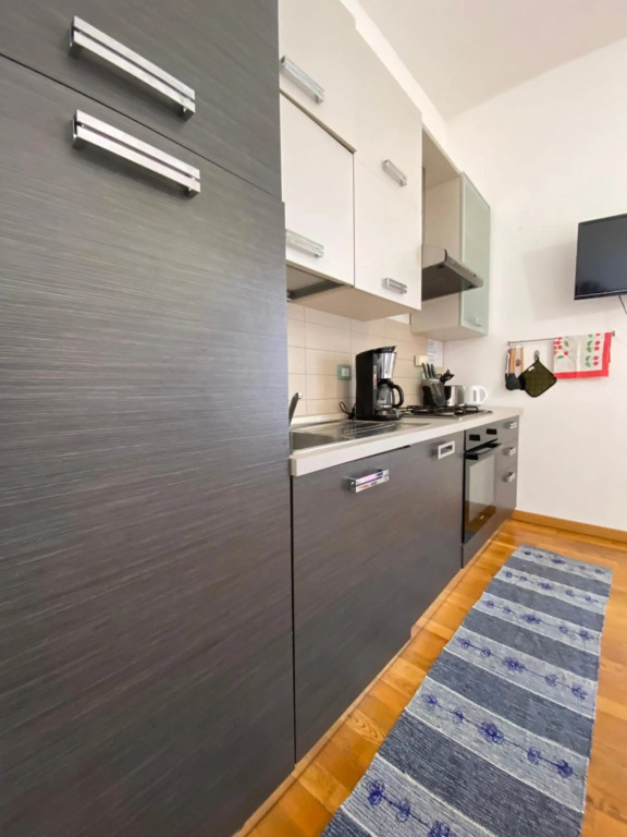 Sunny loft with terrace and A/C in the city centre