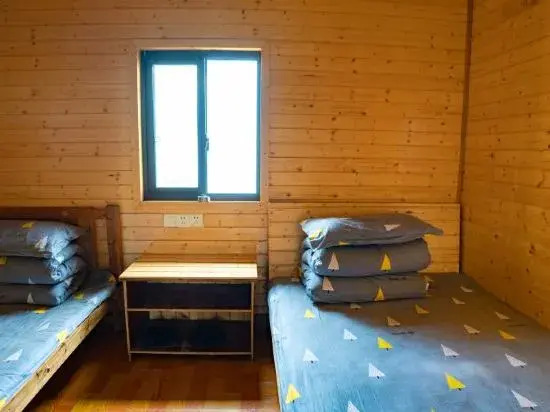Wugongshan Jinding Camp (Shanshen Platform Shop)