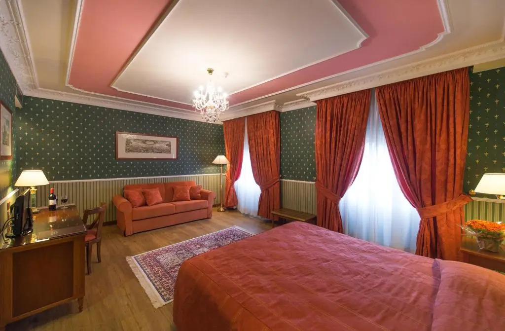 Strozzi Palace Hotel