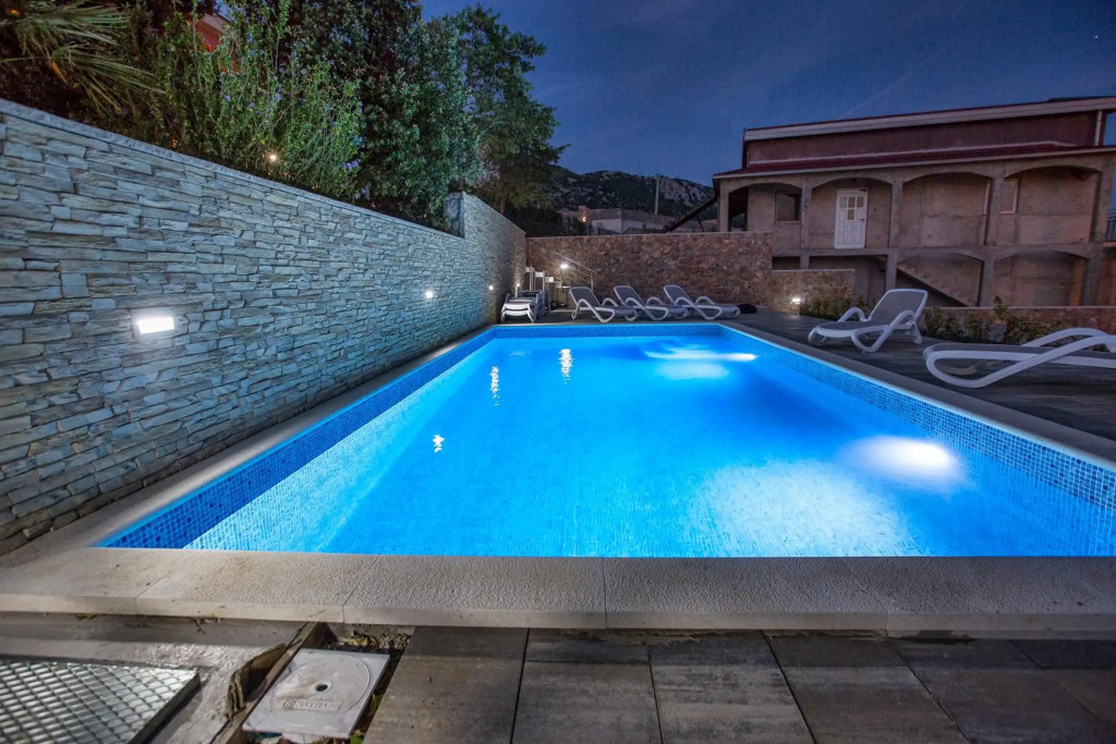 Apartments Villa Dina