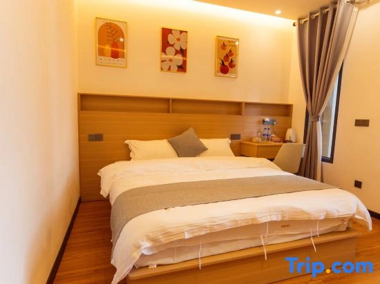 Sanyuan Qishe Homestay (Tingzhou Ancient City Sanyuan Pavilion)