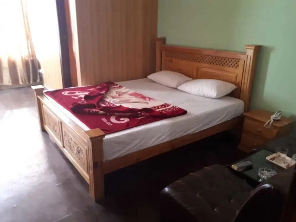 Rose Palace Hotel