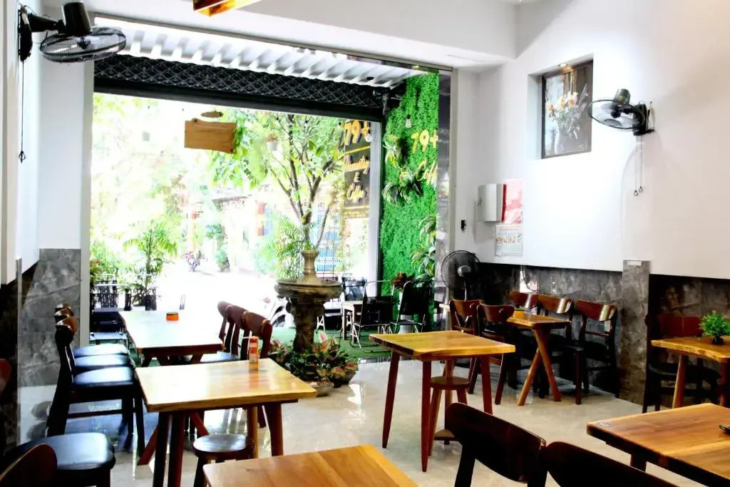 79+ Homestay & Coffee