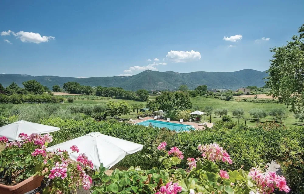 Stunning Home in Acquasparta -tr- With Wifi and 9 Bedrooms