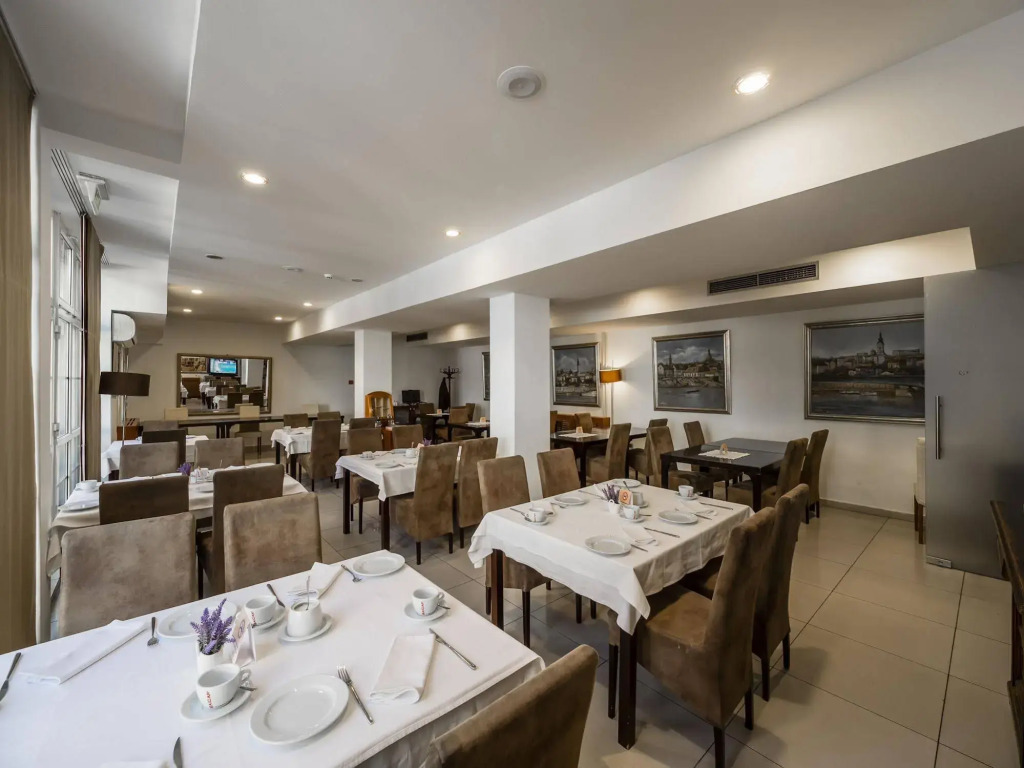 Garni Hotel Le Petit Piaf