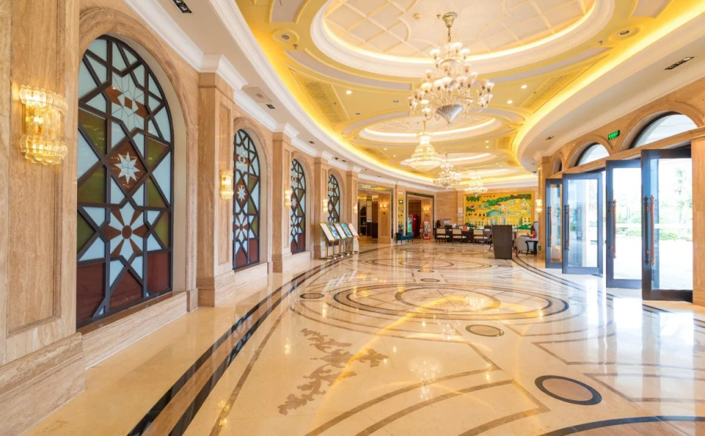 Отель Sanya Yalong Bay Sintra Suites