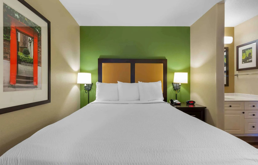 MainStay Suites Washington Dulles Airport