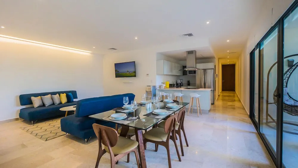 Cruz del Mar Condo