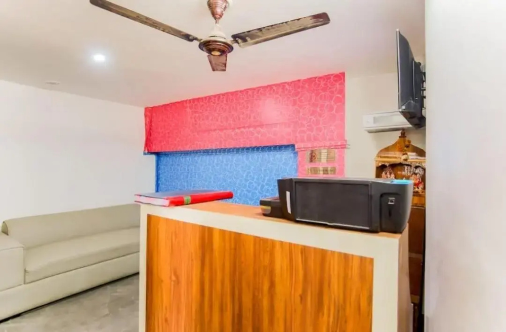 Hotel Almati Inn Near Delhi IGI Airport