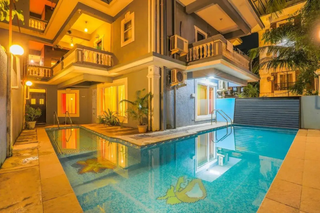 OYO 2303 Hotel Royal Mirage