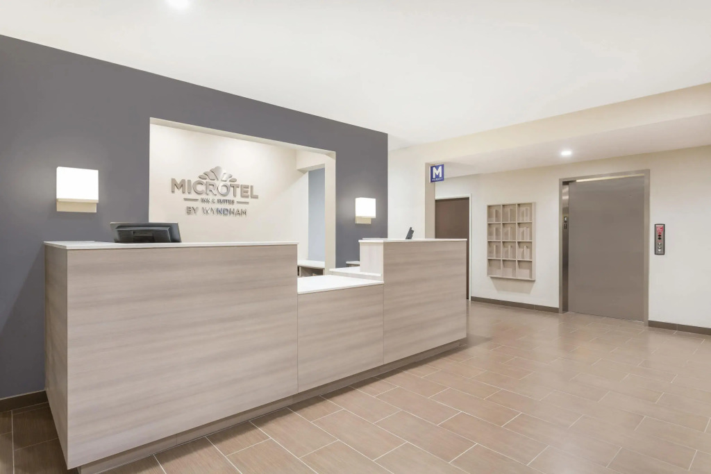Microtel Inn & Suites by Wyndham Springville