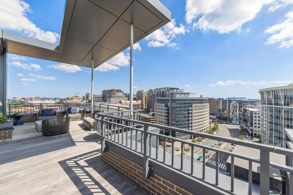 Placemakr Marymount Ballston
