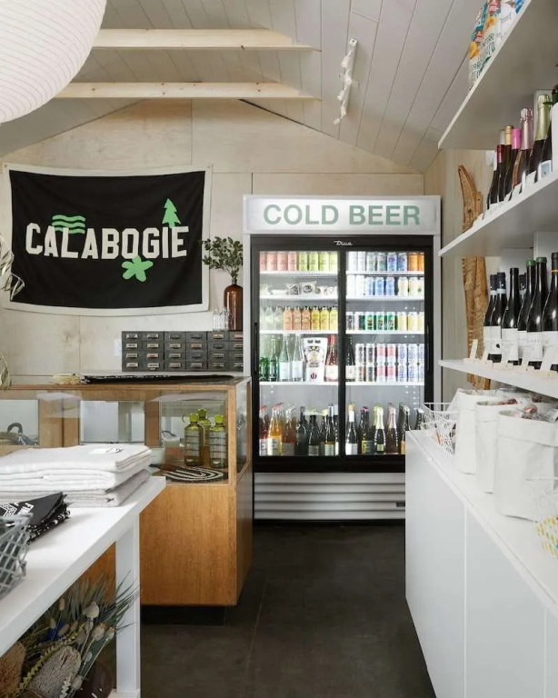 Somewhere Inn Calabogie Boutique Hotel