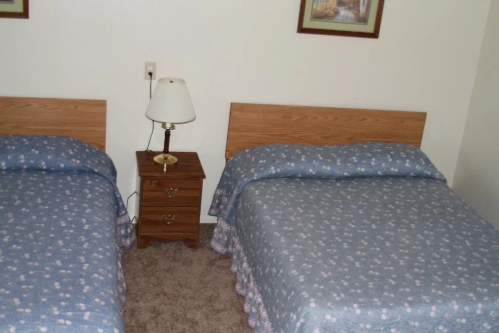 Badlands Hotel & Campground