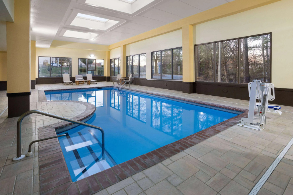 La Quinta Inn & Suites by Wyndham Mooresville