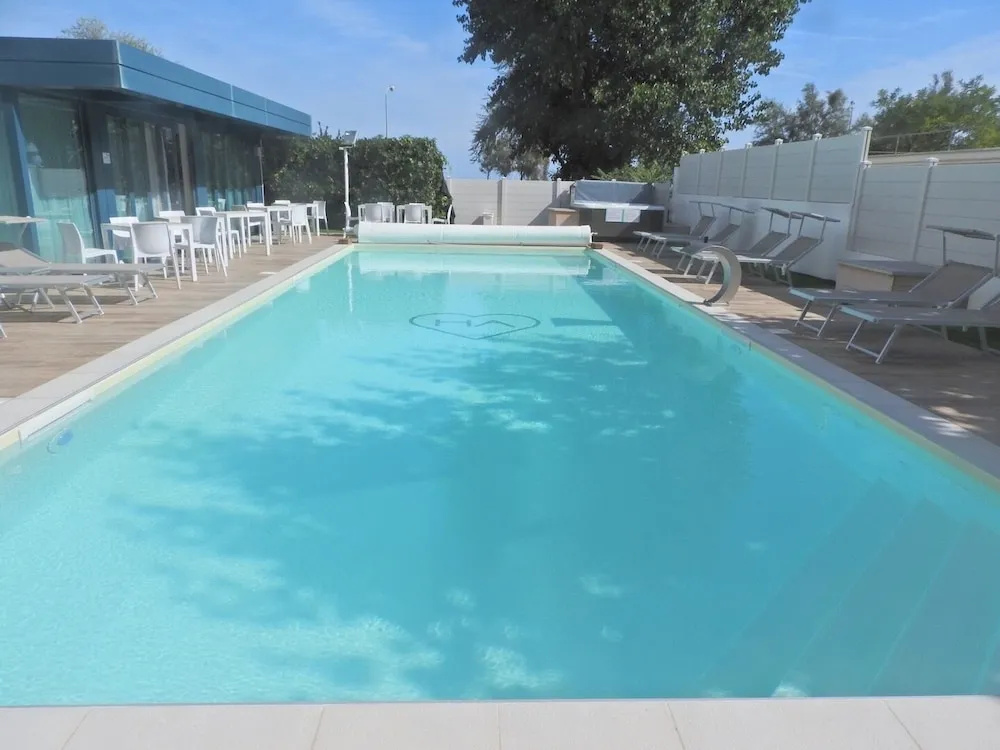 Hotel Aristeo Rimini fronte mare