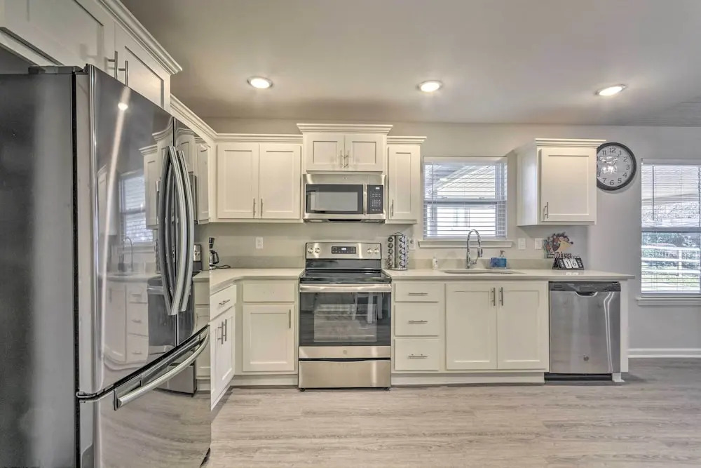 Family Home ~ 5 Mi to Downtown Little Rock!