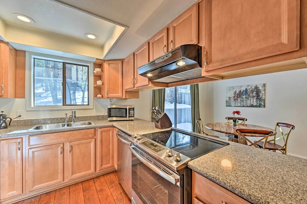 Cozy Flagstaff House, 3 Mi to Downtown & Nau!