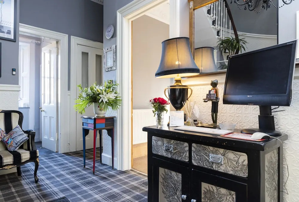 East Claremont Guest House