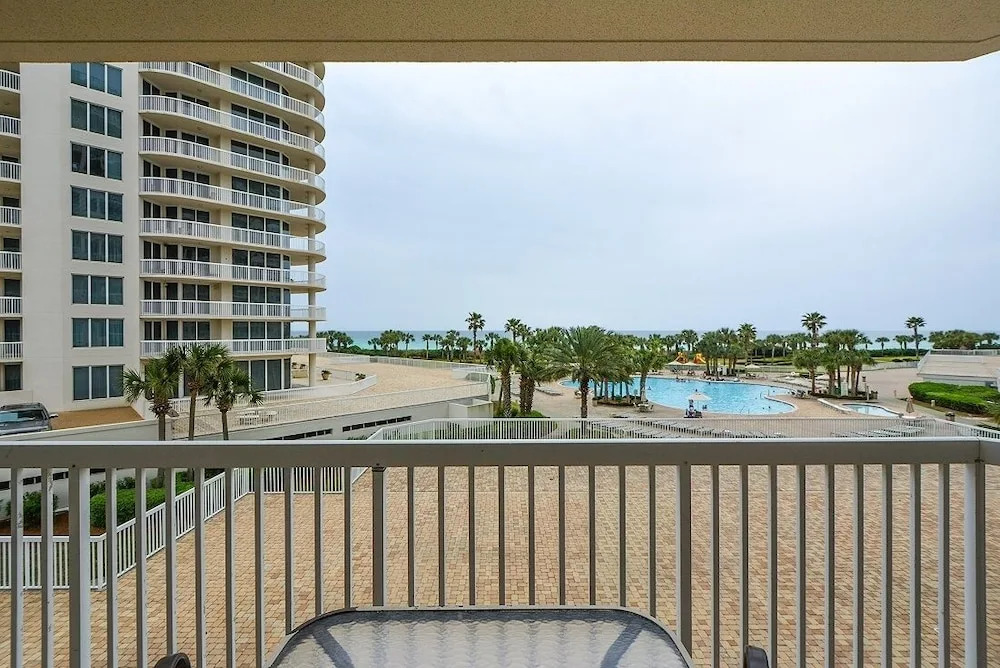 The Crown 3 Bedrooms 3 Bathrooms Condo