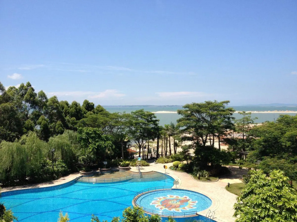 Golden Bay Resort