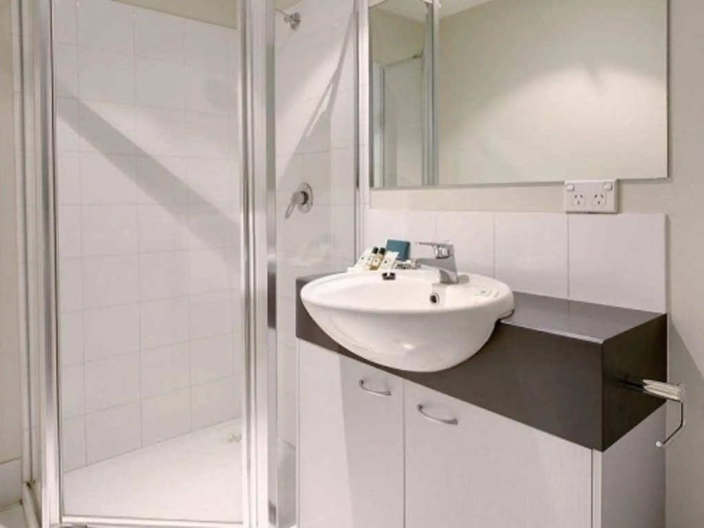 Plum Carlton Serviced Apartments