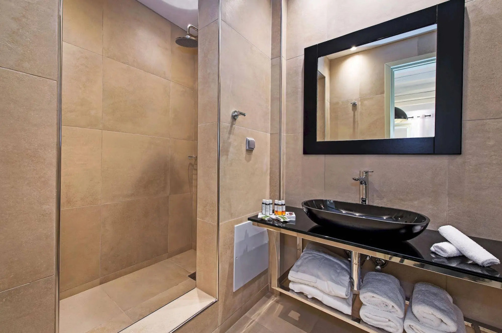 Azzurro Suites