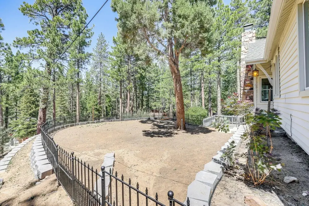 Trail Access & Snow Hill On-site: Big Bear Gem