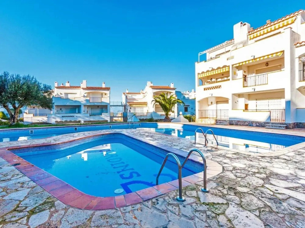 Apartment in Rosas Near Playa de Roses