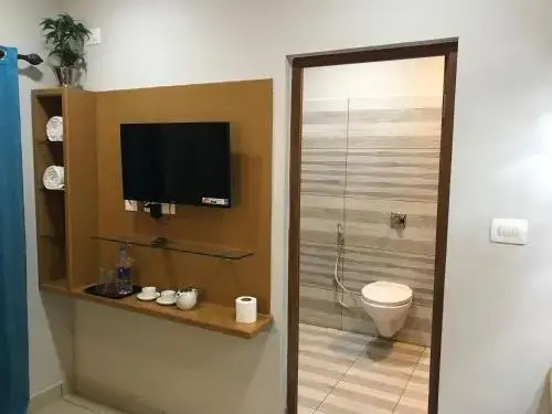 MehaKira Holiday Inn