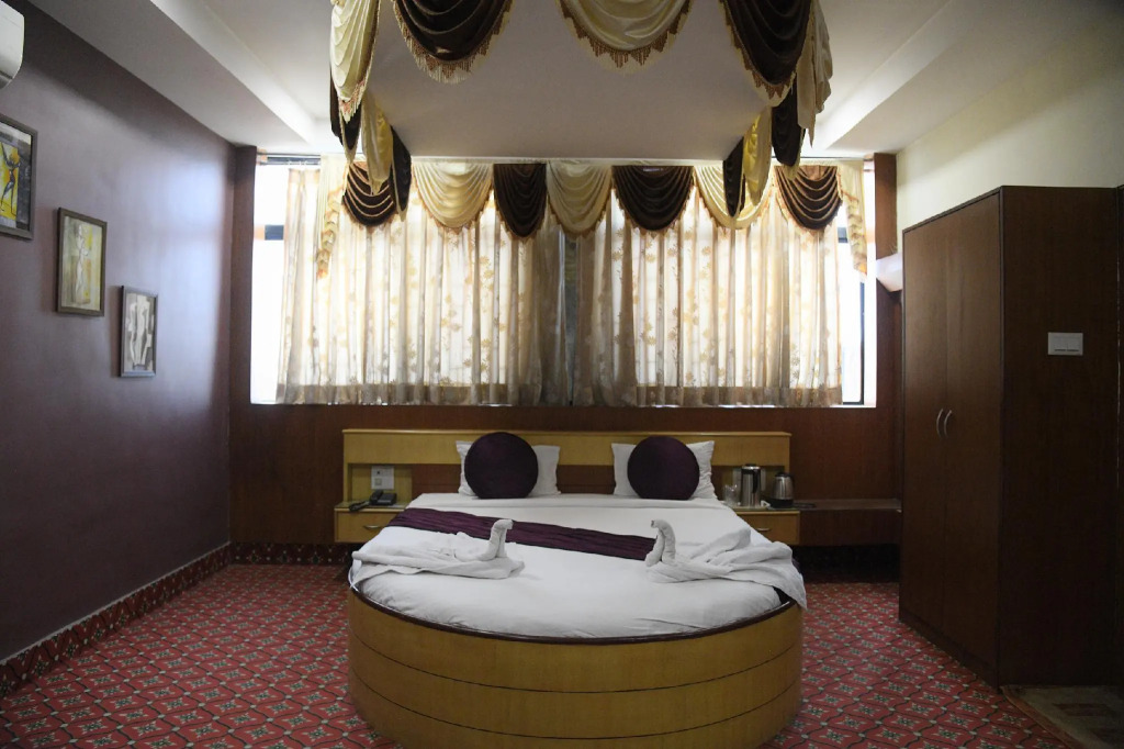Hotel Vinayak Palace